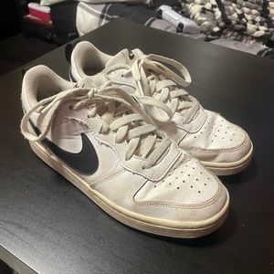 Nike Dunk Black & White Size 5Y